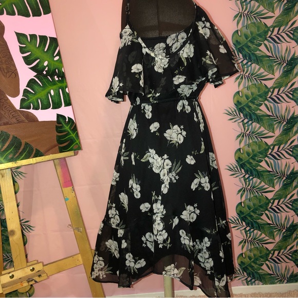 Abercrombie & Fitch Black Floral Dress - Picture 2 of 8